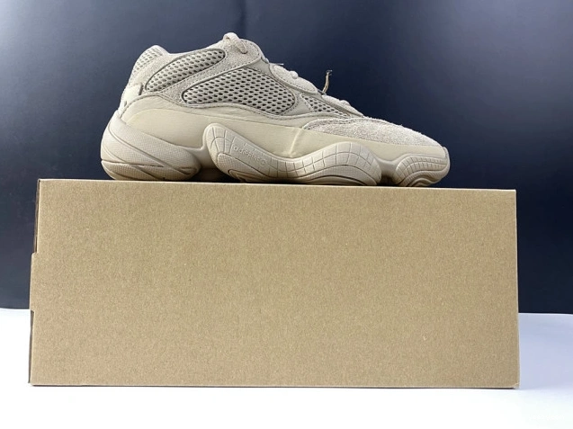 500 Adidas GX3605 Light Taupe Yeezy 0709